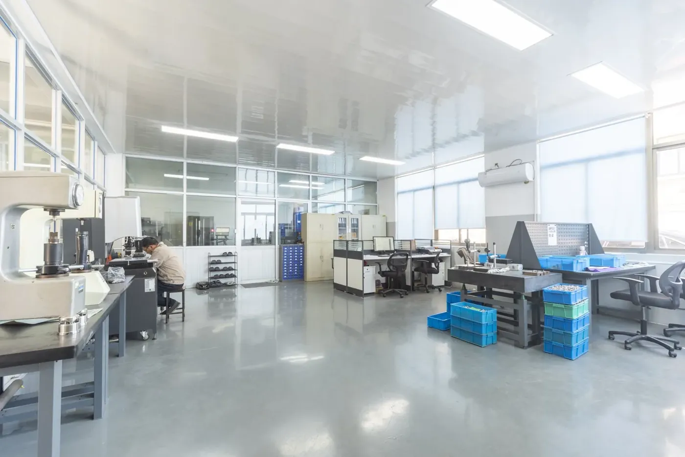 Hardness & Surface in the Shenzhao inspection lab